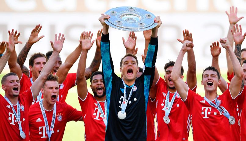 Time do Bayern de Munique comemora o oitavo título consecutivo (Foto: Reprodução / Twitter Bayern)