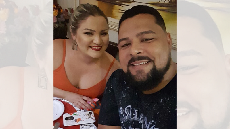 Bethania Amaral Emmerick e Fábio Moraes Brito. Ele morreu vítima da Covid-19 (Foto: Acervo pessoal)