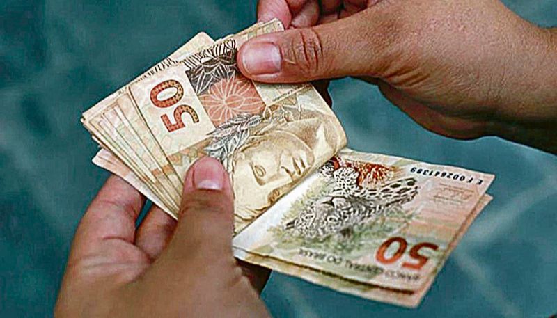 O benefício será pago por seis meses a famílias que perderam parentes para a Covid (Foto: Divulgação)