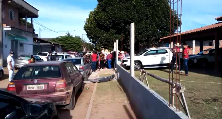 Festa de casamento em Viana (Foto: Reprodução)