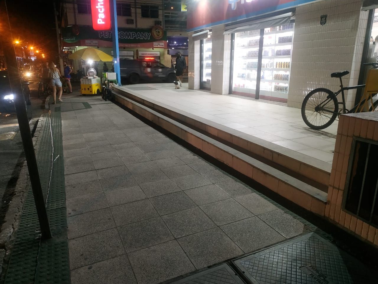 Local onde aconteceu a confusão, em Itapoã, Vila Velha. (Foto: Kananda Natielly)
