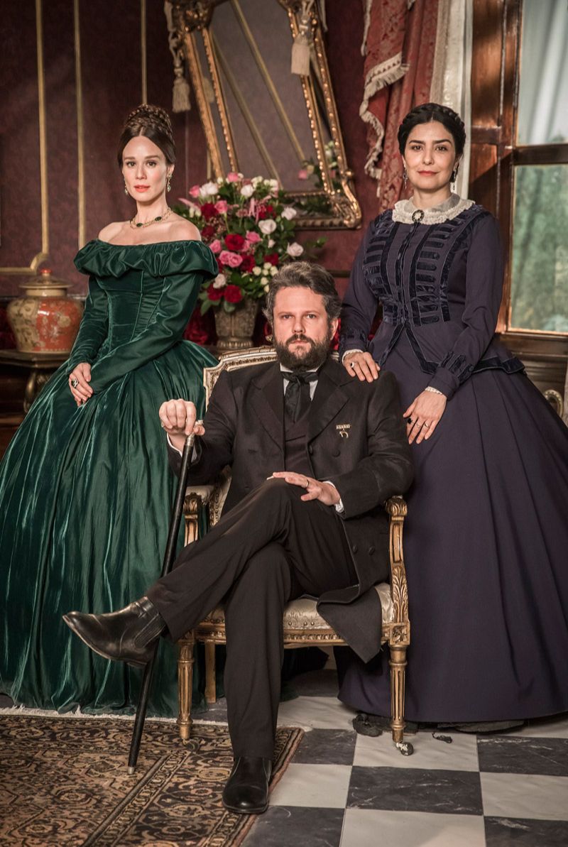 Mariana Ximenes, Selton Mello e Letícia Sabatella em “Nos Tempos do Imperador” (Foto: João Miguel Junior)