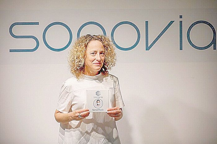 Liat Goldhammer, gerente de Tecnologia da Sonovia, anunciou resultado bem-sucedido em testes com a máscara (Foto: Divulgação)
