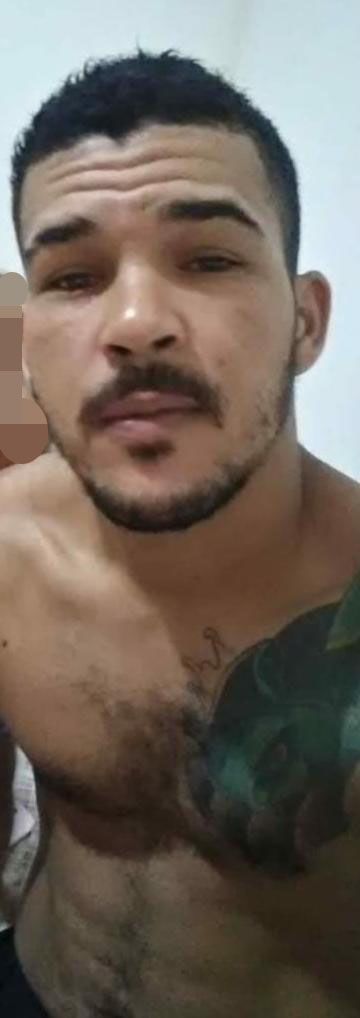 Motoboy Romério foi ao bar comprar um cigarro (Foto: Acervo pessoal)
