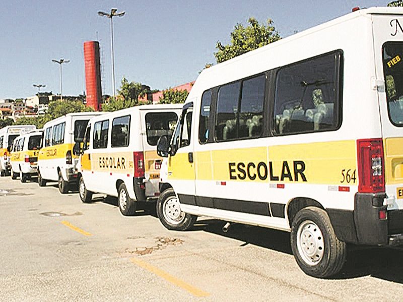 Por conta da pandemia do novo coronavírus, motoristas de transporte escolar estão com as suas atividades paralisadas desde março, quando ocorreu a suspensão das aulas presenciais no Estado (Foto: Divulgação)