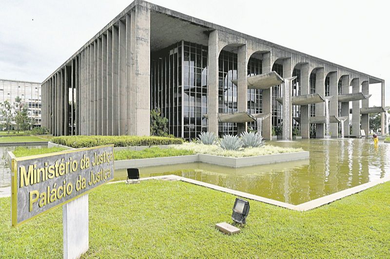 Palácio que sedia o Ministério da Justiça: pasta está selecionando 35 para a área de Tecnologia da Informação (Foto: Divulgação)