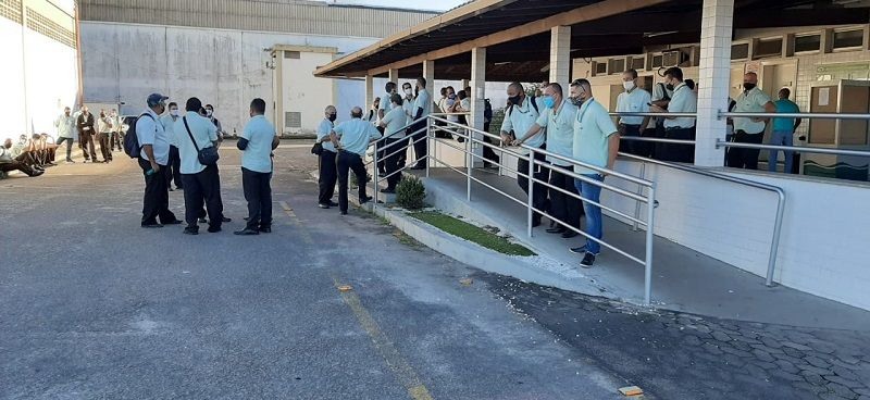 Motoristas não saem da garagem da Tabuazeiro, na Serra. (Foto: Divulgação)