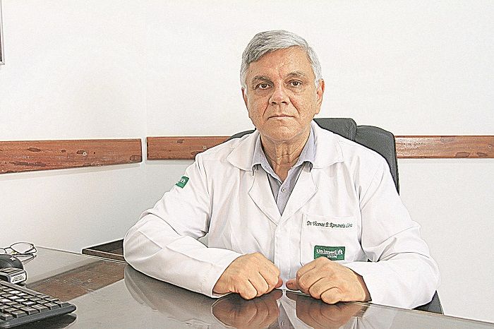 O psiquiatra Vicente Ramatis orienta os pais a evitarem o confronto. “É hora de restabelecer regras”, destacou (Foto: Dayana Souza/AT)