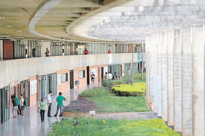 A UNB, em Brasília, abriu concurso com 16 vagas efetivas de níveis médio e superior. Provas serão em outubro (Foto: Divulgação)