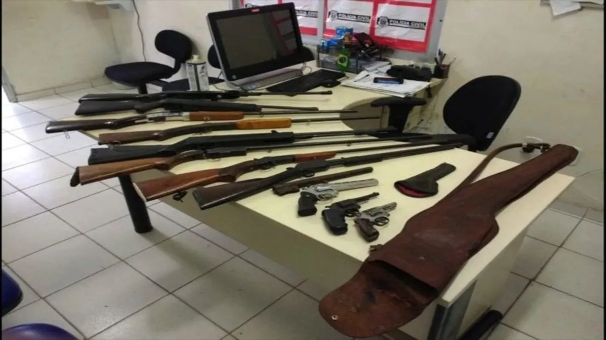 Imagem ilustrativa da imagem Denúncia leva à condenação de envolvidos em furto de armas em Fórum do Estado