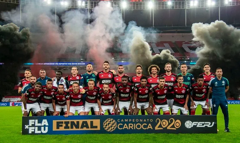 Imagem ilustrativa da imagem Flamengo vence Fluminense de novo e fatura bicampeonato carioca