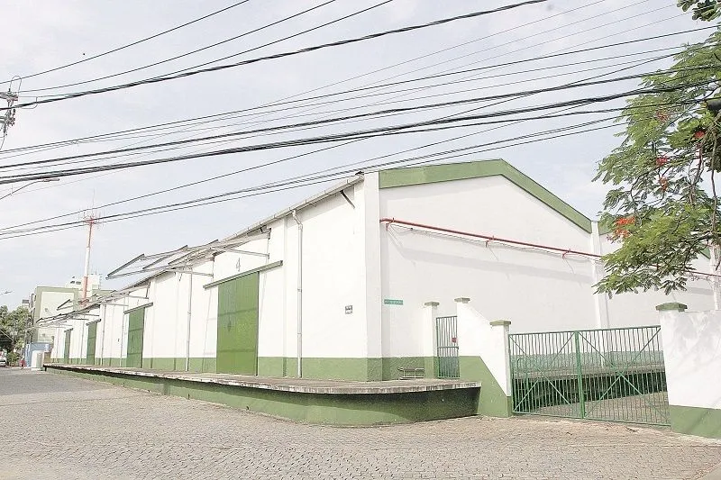 Imagem ilustrativa da imagem Ifes recebe chaves dos galpões do IBC para criar Centro de Inovações