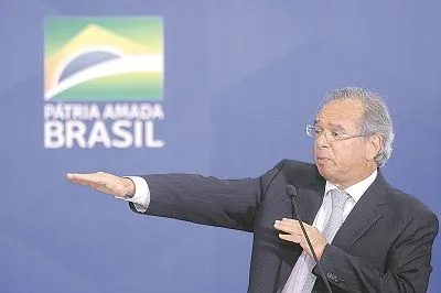 Imagem ilustrativa da imagem Custo de vida "aumentou bastante", diz Paulo Guedes