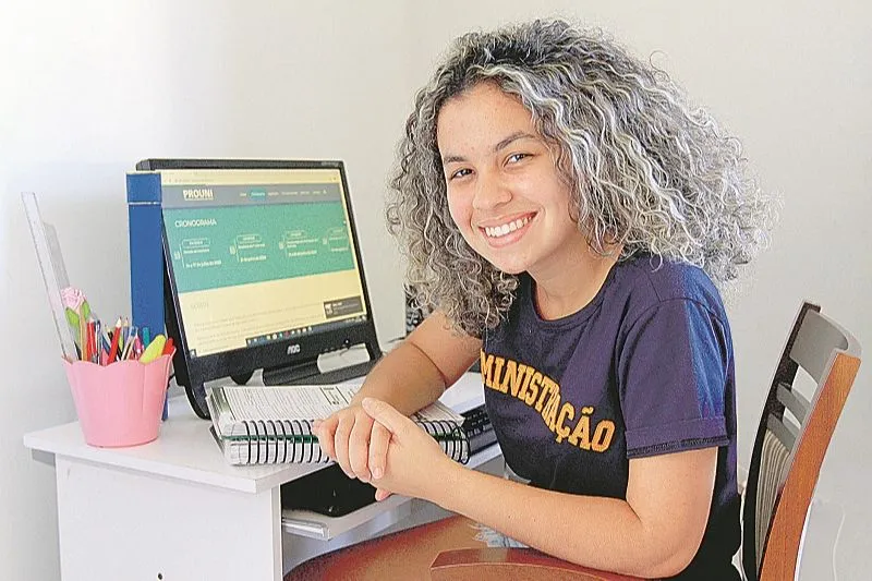 Imagem ilustrativa da imagem Vagas para estudar de graça com a nota do Enem