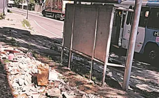 Imagem ilustrativa da imagem Entulho descartado