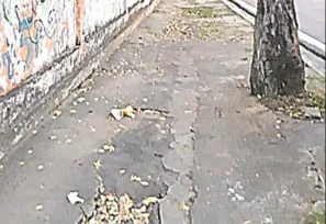 Imagem ilustrativa da imagem Calçada irregular