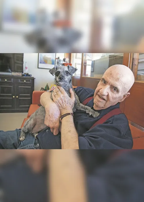 Imagem ilustrativa da imagem “A gente cria porque tem fé”, diz escritor Carlos Nejar