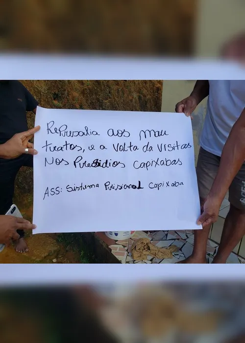 Imagem ilustrativa da imagem VÍDEOS | Dois ônibus são incendiados na Grande Vitória