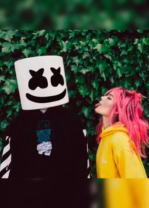 Imagem ilustrativa da imagem DJ Marshmello e Halsey lançaram versão acústica do grande sucesso “Be Kind”