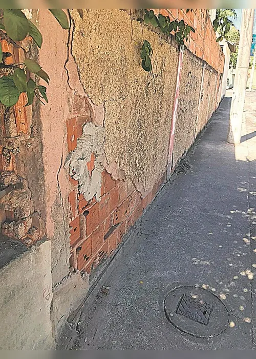 Imagem ilustrativa da imagem Muro perigoso