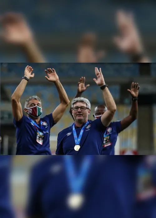 Imagem ilustrativa da imagem Odair Hellmann elogia esforço do Flu: "Tenho que aplaudir de pé os jogadores"