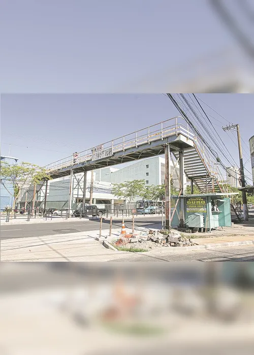 Imagem ilustrativa da imagem Remoção da passarela da Avenida Vitória é adiada para o próximo final de semana