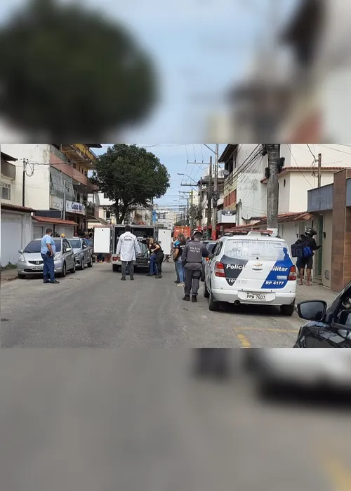 Imagem ilustrativa da imagem Vendedor de cocada é morto a tiros no meio da rua em Guarapari