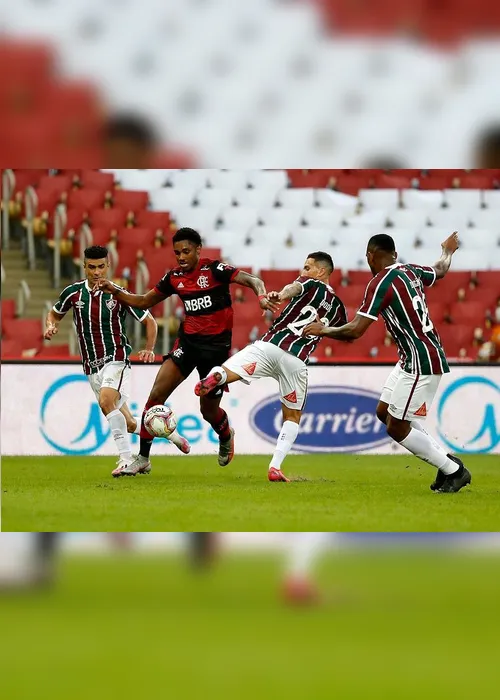 Imagem ilustrativa da imagem Flamengo vence Fluminense de novo e fatura bicampeonato carioca