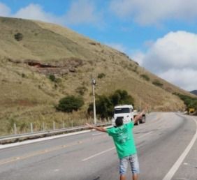 O flagrante ocorreu na manhã desta segunda-feira (6) (Foto: Divulgação/PRF)