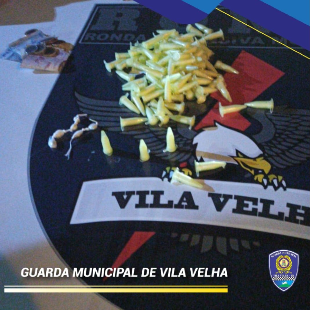 Drogas estavam com adolescentes (Foto: Divulgação/ GMVV)