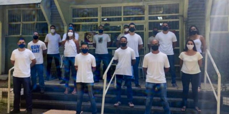 Candidatos em frente ao Hemoes durante protesto solidário no último dia 21. (Foto: Acervo pessoal)