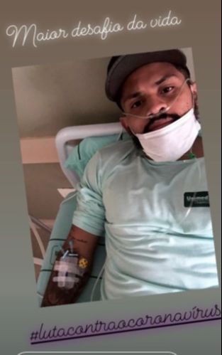 O atacante Roberto, da Chapecoense, está internado (Foto: Reprodução/ Instagram @robertoheuchayer90)