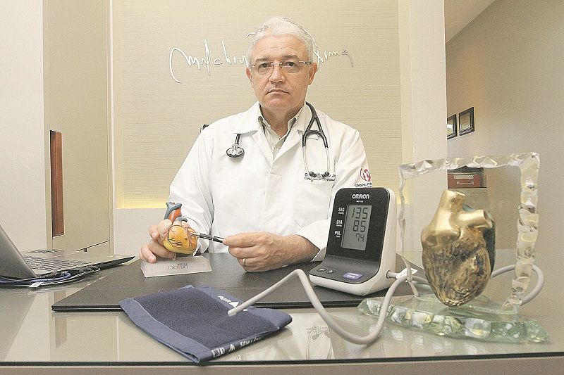 Médico Melchior Luiz Lima diz que percebeu grande redução de pacientes (Foto: Beto Morais/AT)