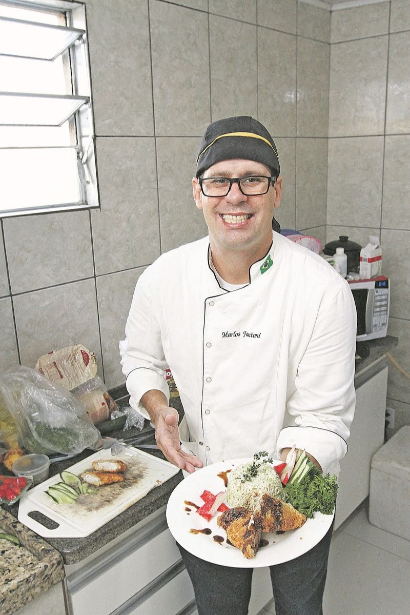 Marlos Fantoni agora quer retomar os trabalhos na área da gastronomia (Foto: Leone Iglesias/ AT)