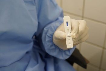 Médicos da rede de saúde do município vão tratar pacientes suspeitos ou confirmados com Covid com medicamentos (Foto: André Sobral/PMV)
