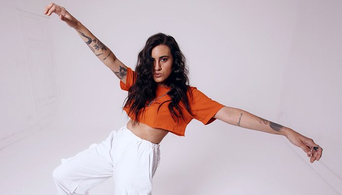 Day: Em todas as músicas, falo em ser esse ser antagônico o tempo inteiro, uma característica muito forte do geminiano” (Foto: Divulgação/Bruno Trindade)