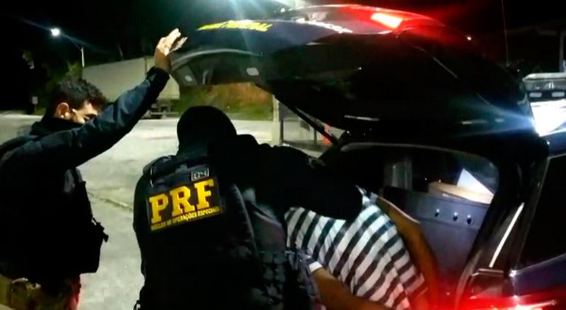 "Demônio" foi capturado e levado para a delegacia (Foto: Divulgação / PRF)