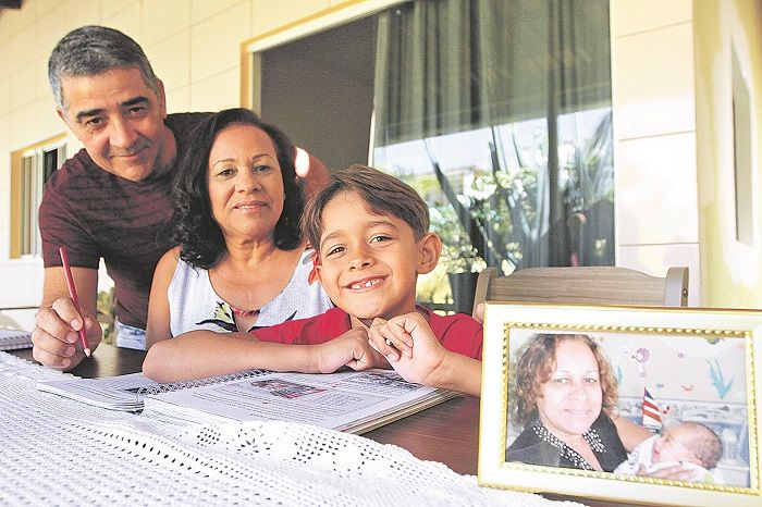 Gildemar e Maria Madalena têm uma forte conexão com o neto Felipe, de 7 anos: rotina de cumplicidade (Foto: Kadidja Fernandes/AT)