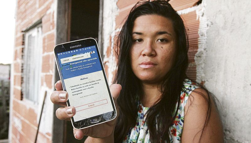 Elaine está desempregada e tem direito ao auxílio de R$ 1.200 por ser mãe solteira: “Já falta alimento na geladeira” (Foto: Beto Morais/AT)