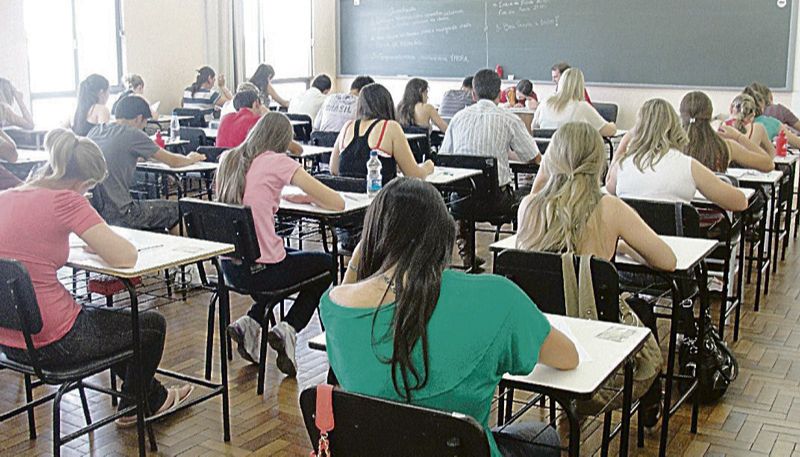 Faculdade particularl (Foto: Arquivo / AT)