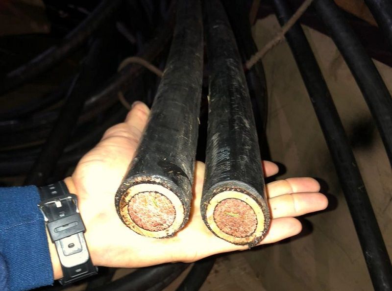 Furto de mais de meia tonelada de fios na Ponte da Passagem, em Vitória. (Foto: Divulgação)