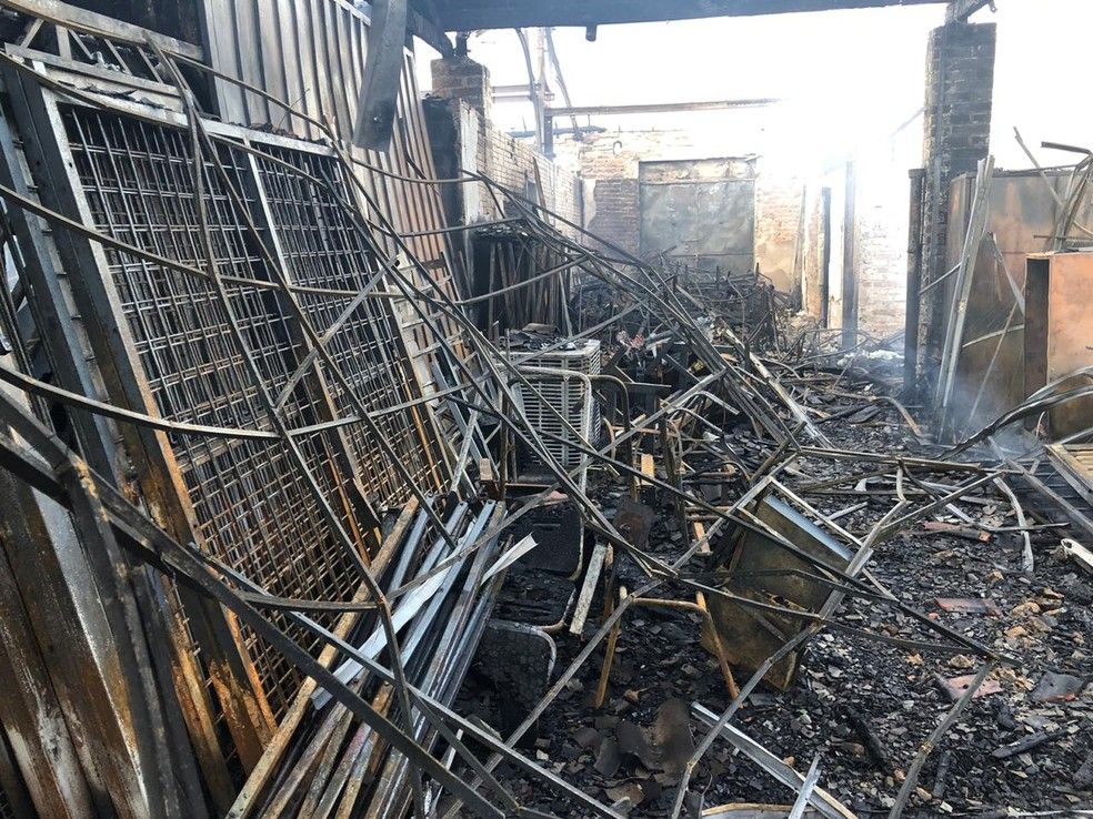 O incêndio que destruiu os testes aconteceu na madrugada de sábado (11). (Foto: Divulgação/Prefeitura de Botucatu)