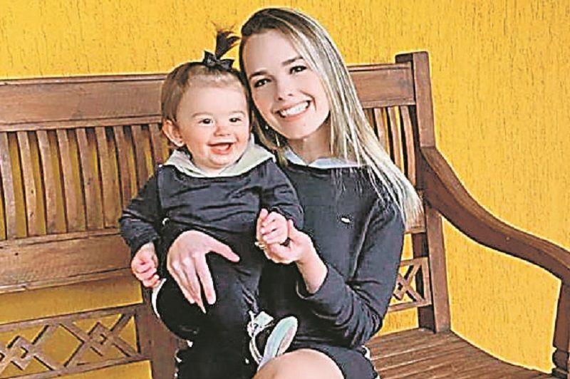 Thaeme postou em sua rede social prints com comentários ofensivos sobre a filha (Foto: Divulgação/ Instagram)