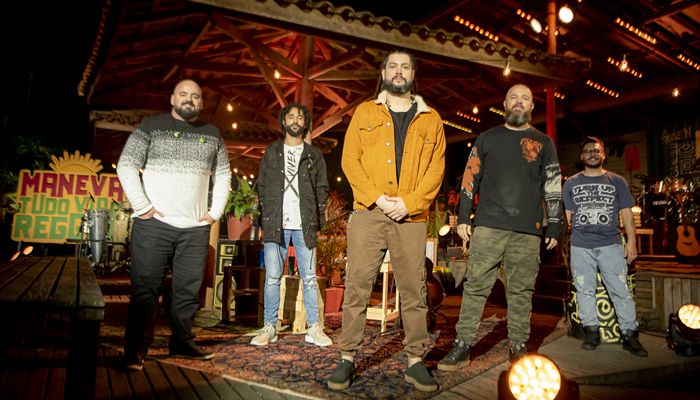 O grupo Maneva repaginou grandes obras da música brasileira, que fazem parte de suas referências (Foto: Leonardo Rocha/Divulgação)