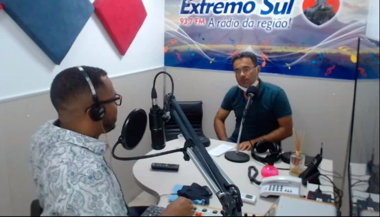 Marcelo Argênica, durante a entrevista (Foto: Reprodução / Facebook)