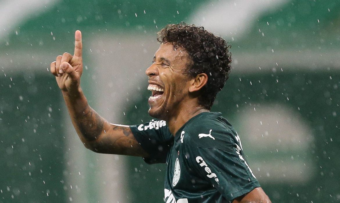 Marcos Rocha comemora (Foto: Cesar Greco/ Palmeiras)