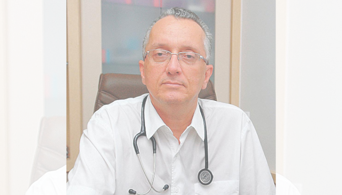 Médico Carlos Urbano (Foto: Arquivo/AT)