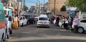 Médico morre por Covid-19 e recebe homenagem em Linhares (Foto: Reprodução)