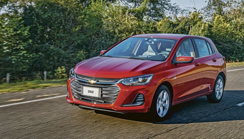 Renovado em setembro do ano passado, Onix vende quase duas vezes mais que o vice-líder HB20 entre os meses de janeiro e junho deste ano (Foto: Assessoria General Motors)
