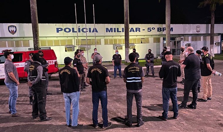 A operação teve como objetivo fiscalizar se o comércio do município está cumprindo medidas estabelecidas em decreto (Foto: Raquel de Pinho/PMA)